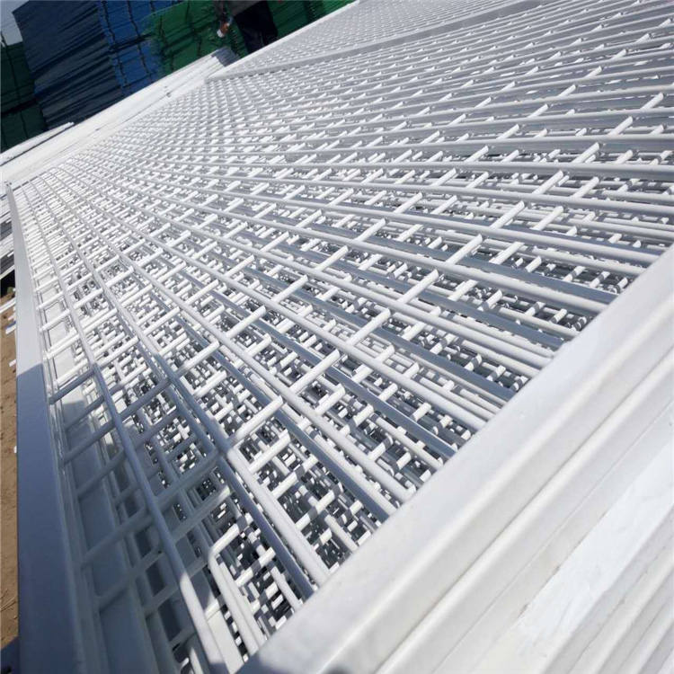 看守所、拘留所安裝防攀爬金屬隔離網(wǎng)時的注意事項